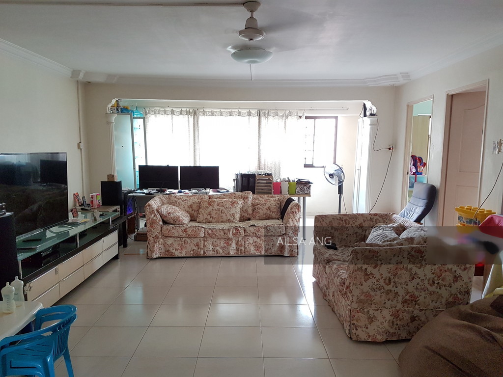 Choa Chu Kang Street 62 thumbnail photo